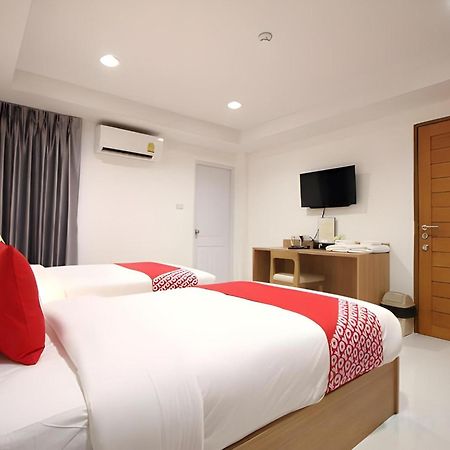 Super Oyo 484 Pannee Residence Khaosan Sha Plus Bangkok Exteriör bild