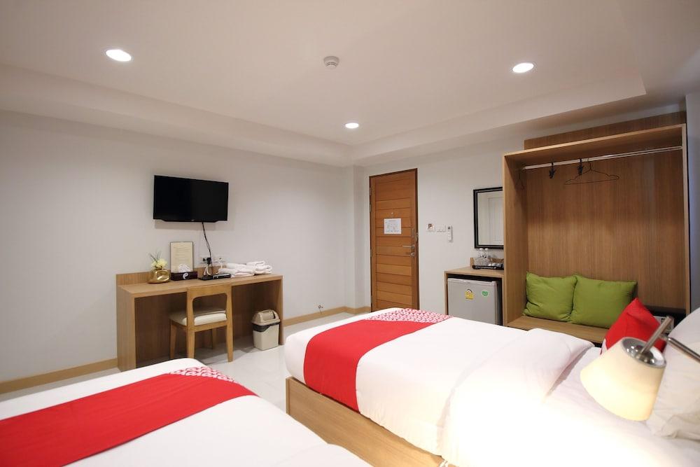 Super Oyo 484 Pannee Residence Khaosan Sha Plus Bangkok Exteriör bild