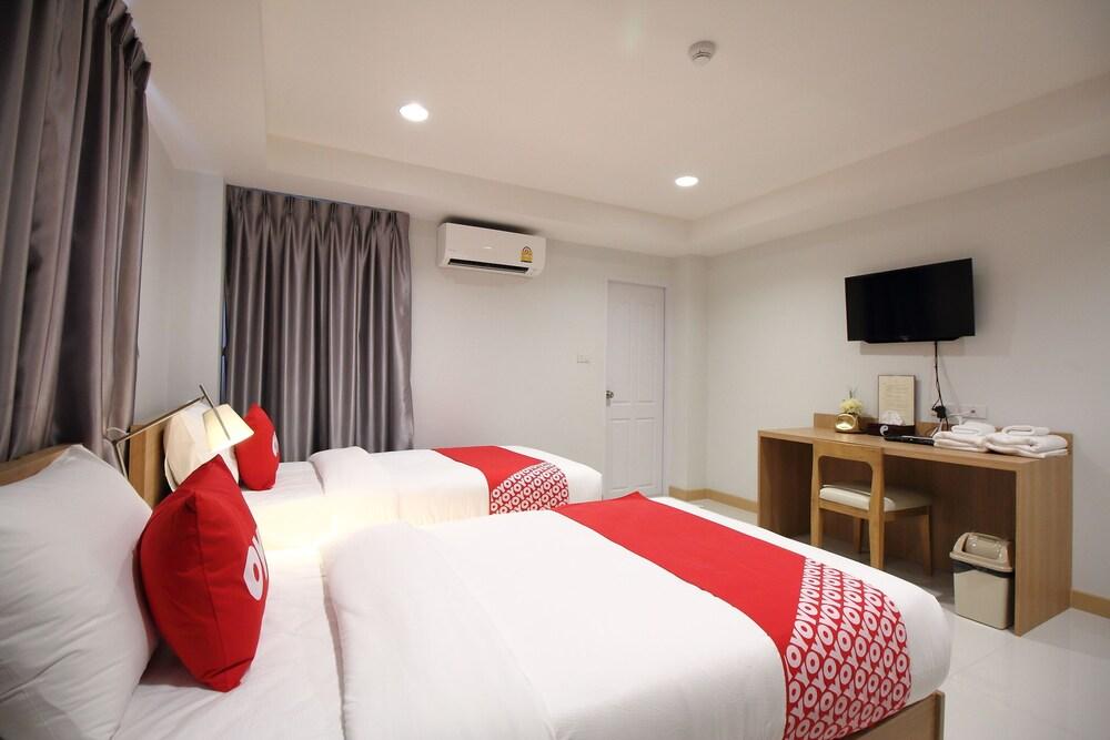Super Oyo 484 Pannee Residence Khaosan Sha Plus Bangkok Exteriör bild