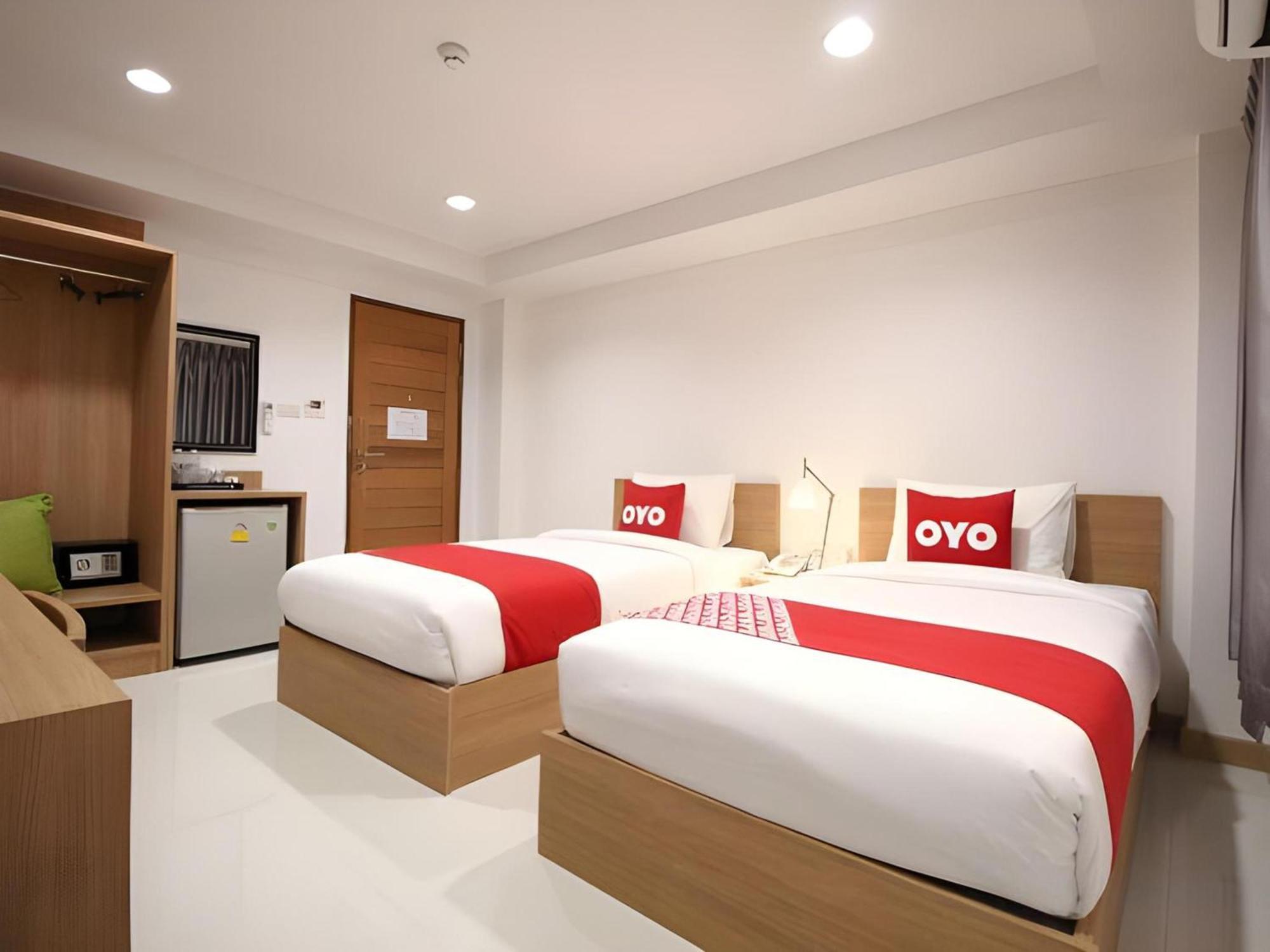 Super Oyo 484 Pannee Residence Khaosan Sha Plus Bangkok Exteriör bild