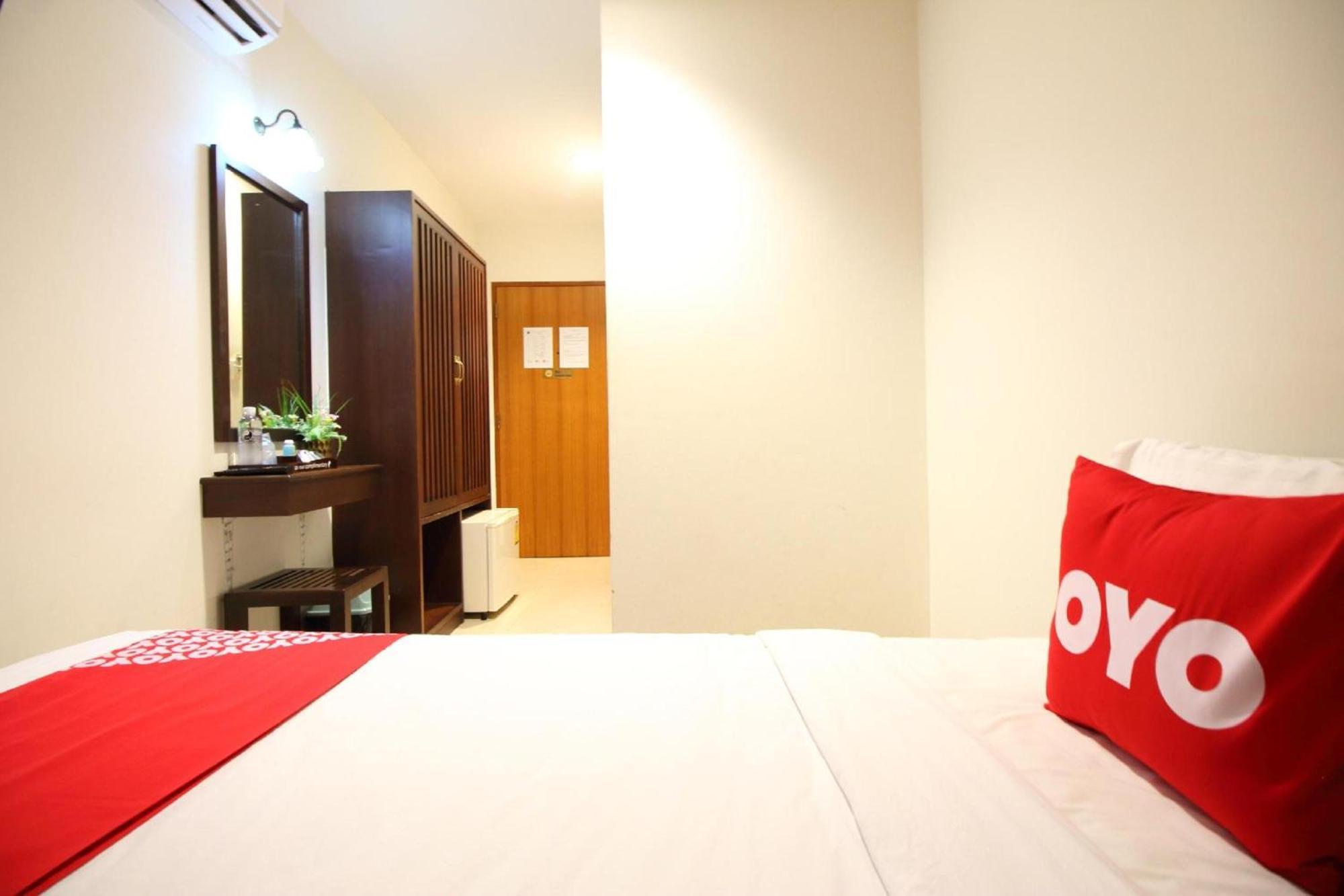 Super Oyo 484 Pannee Residence Khaosan Sha Plus Bangkok Exteriör bild